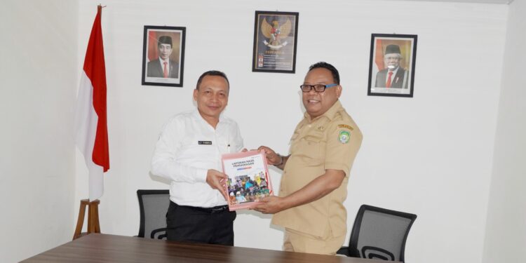 BPKP Malut Serahkan LHP Pemprov Malut 2023