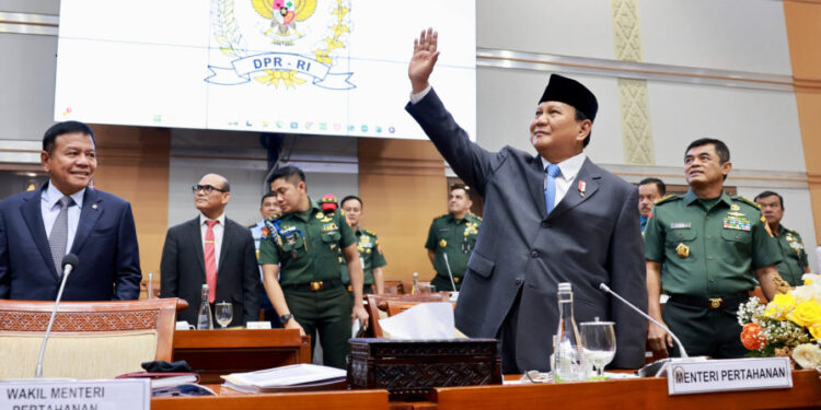 Rapat Terakhir Bersama Komisi I DPR RI, Prabowo Pamit dan Mohon Maaf