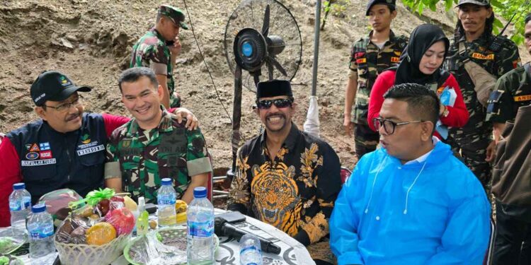 Mensos Gus Ipul: Ketum SMSI Firdaus  Yang Membuat Kami Terperangkap Di Sini