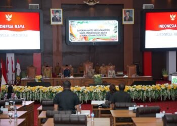 45 Anggota Legislatif Serahkan Hasil Reses kepada Wagub.
